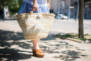 Une fille en Provence, jambes