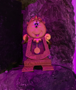 L'Atelier de Cupidon La Grotte Restaurant Horloge Amusant