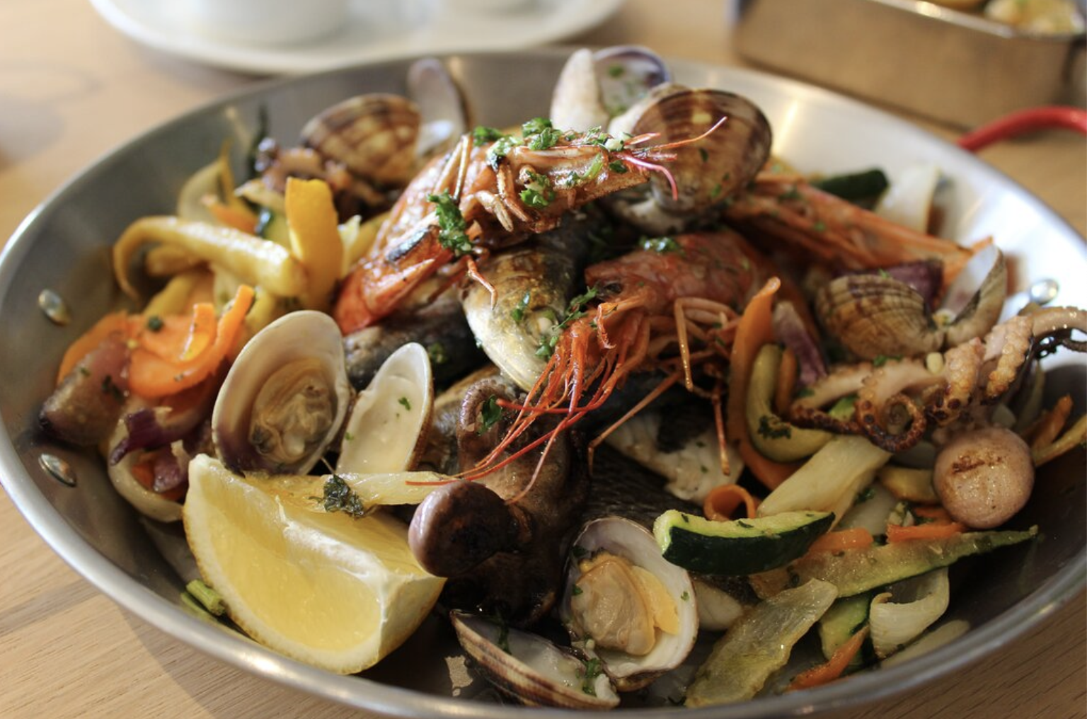 Plat aux crustacés, Le scoop, Restaurants Carry le Rouet