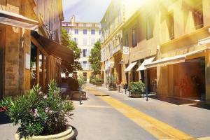 Commerces Aix en Provence , application Carlo